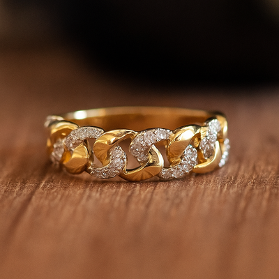 Anello Elegante con Maglia Dorata