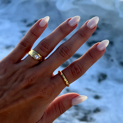 Anello in Perla d'Oro Naturale Senza Tempo