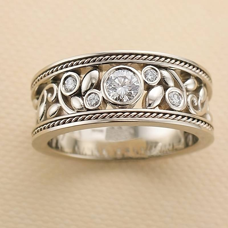 Anello Vintage Esclusivo in Argento e Zirconia